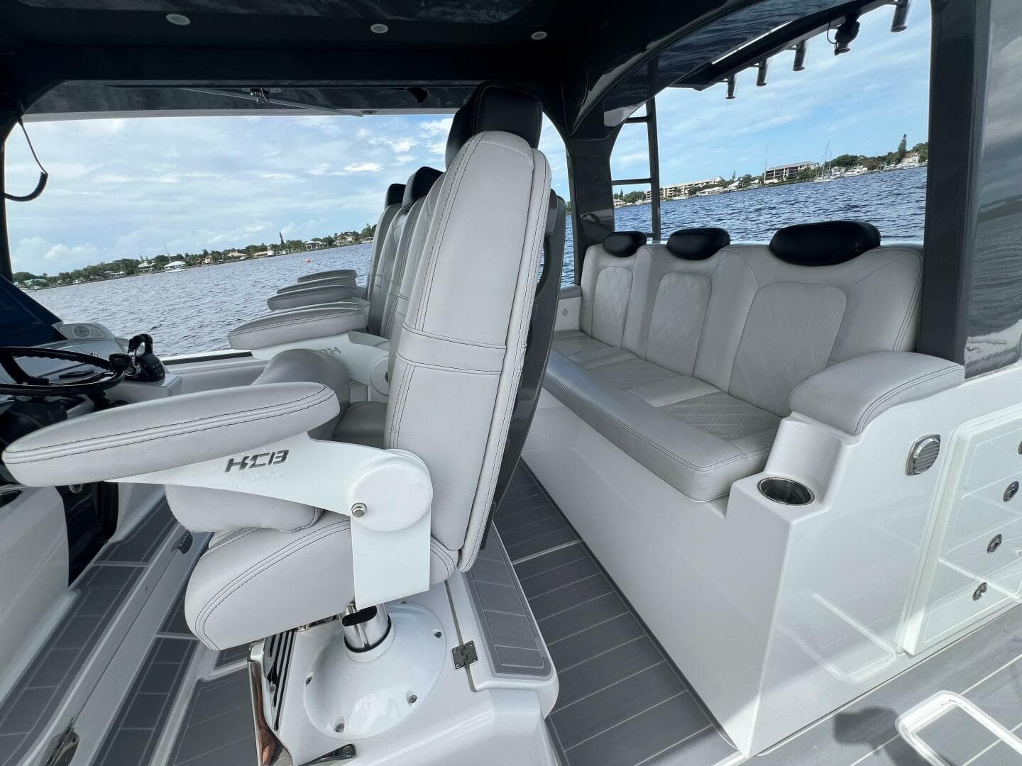 HCB 53 Title Wave - Helm