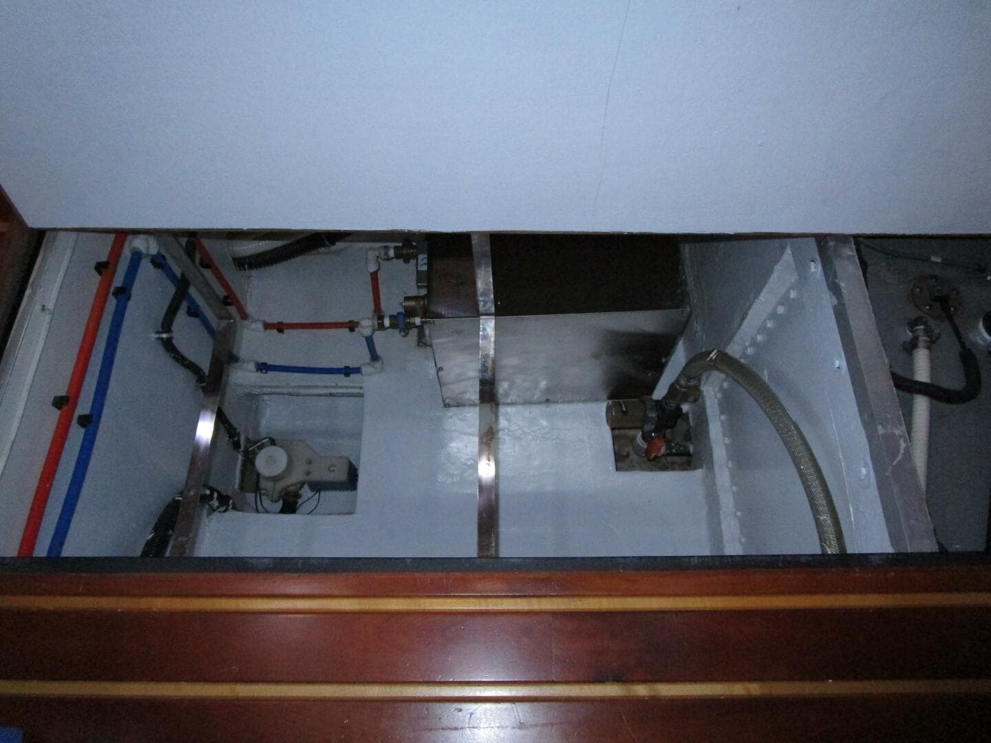 Forward Salon Bilge