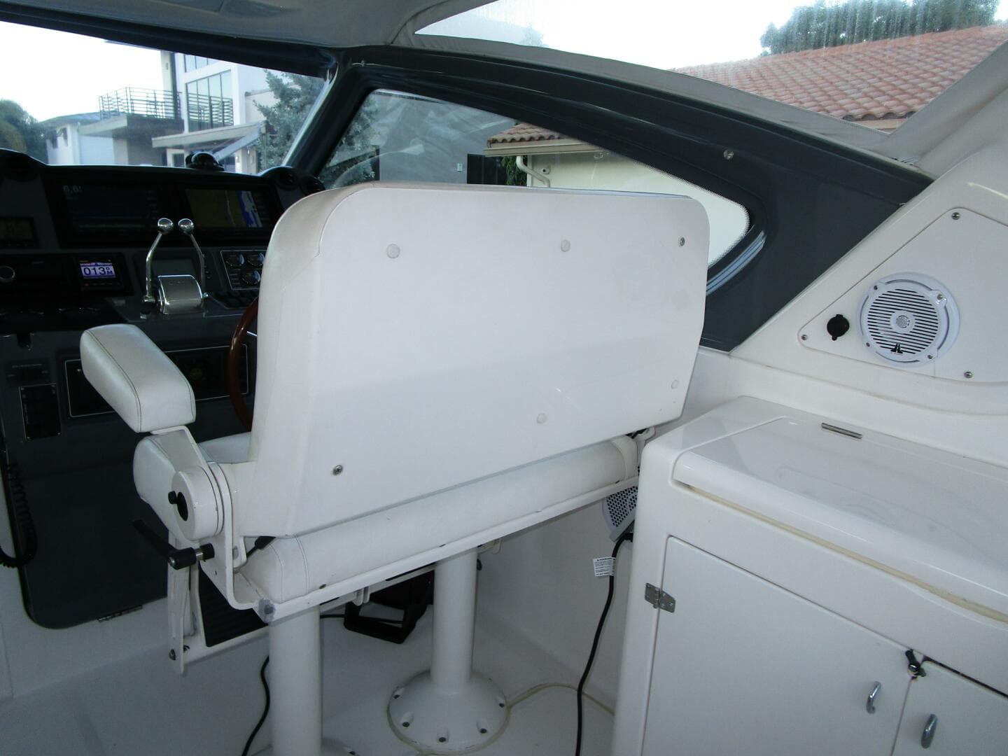 Double Stidd Helm Chair