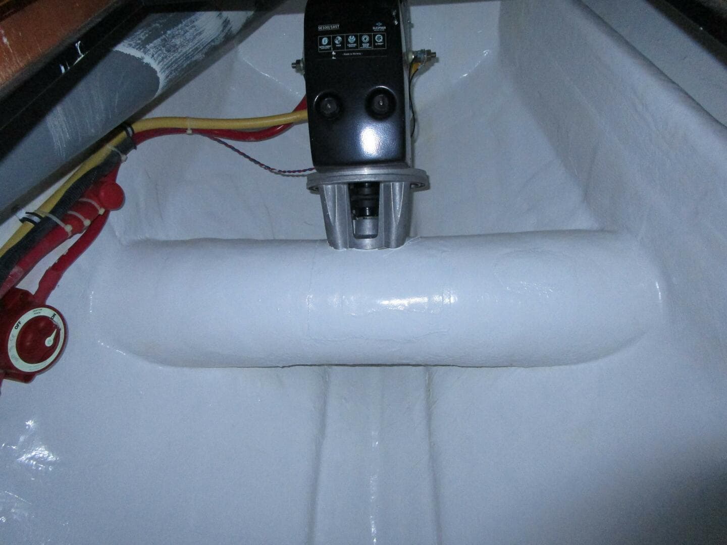 022   Thruster Bilge