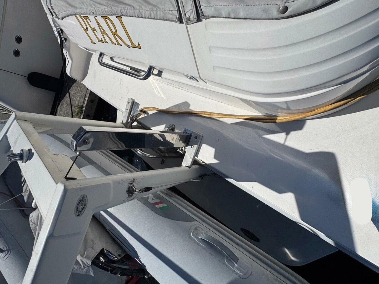 22 Swimstep And Davit