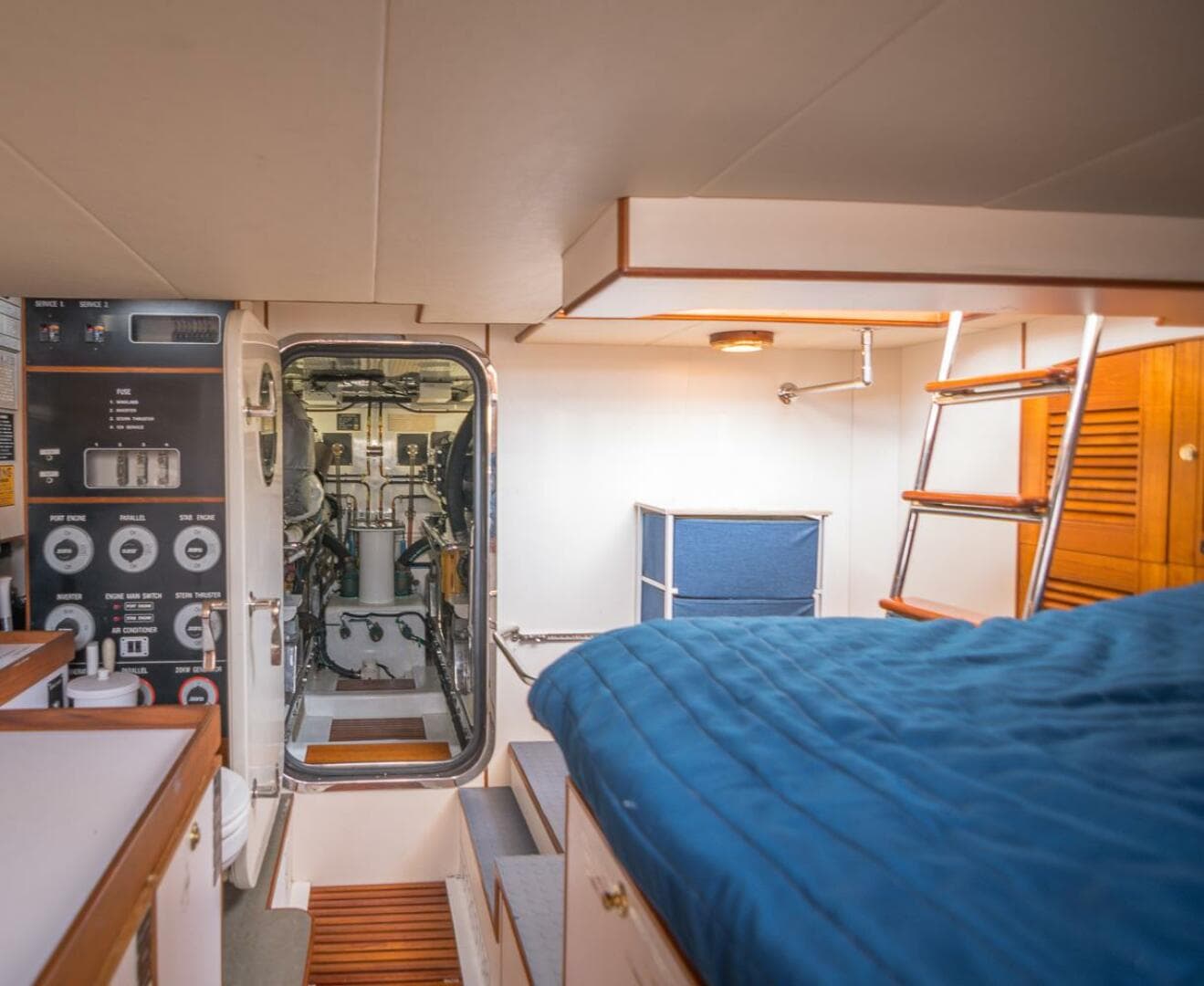 2008 Marlow Explorer 70E