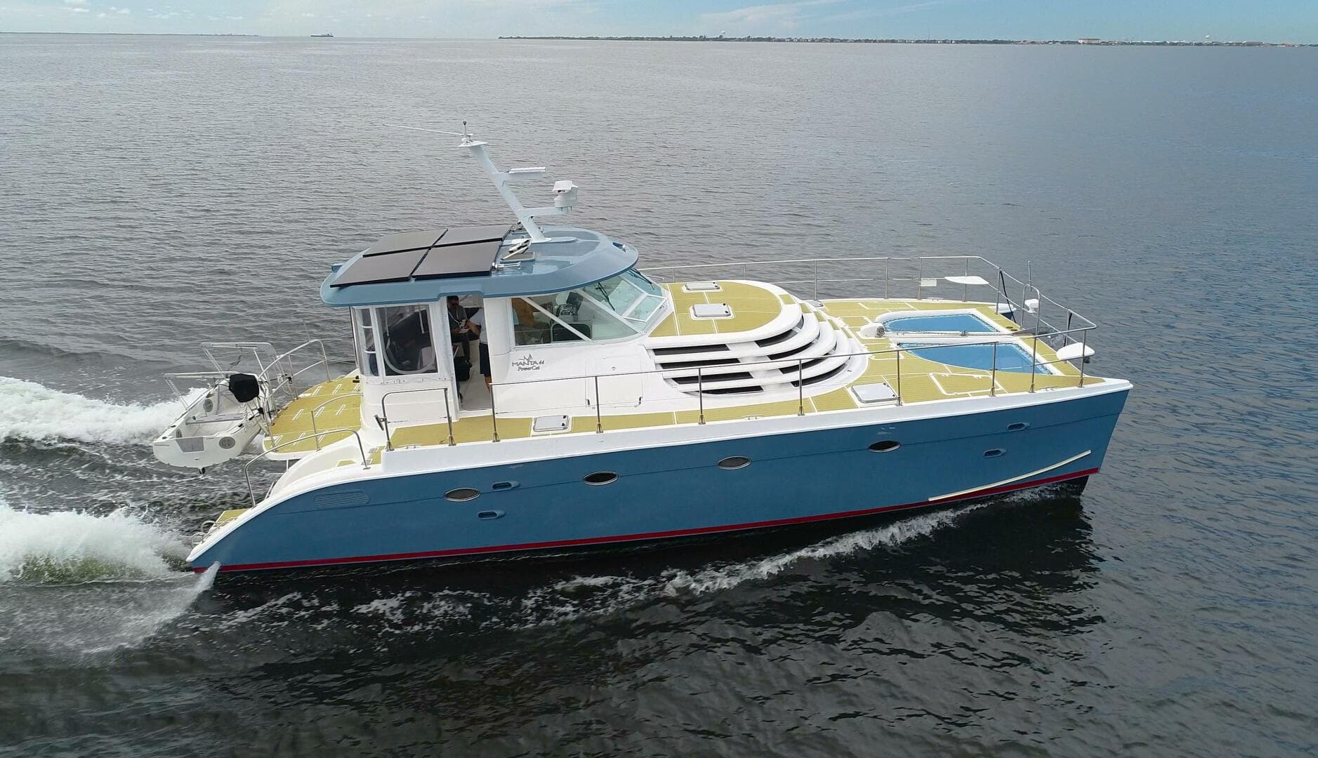 2007 Manta 44 Power Cat 'Lah De Dah' - Starboard 