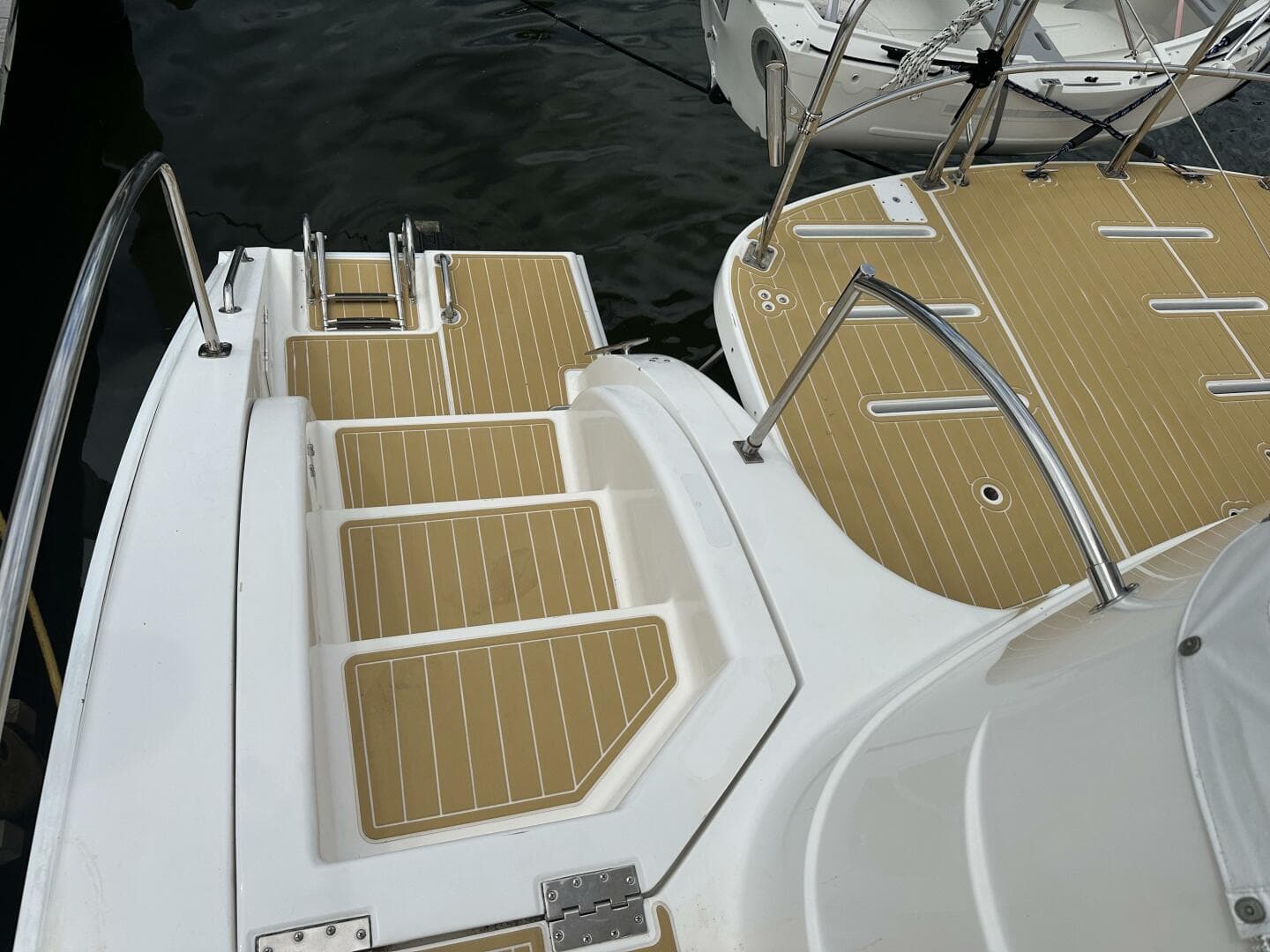 2007 Manta 44 Power Cat 'Lah De Dah' - Aft Deck