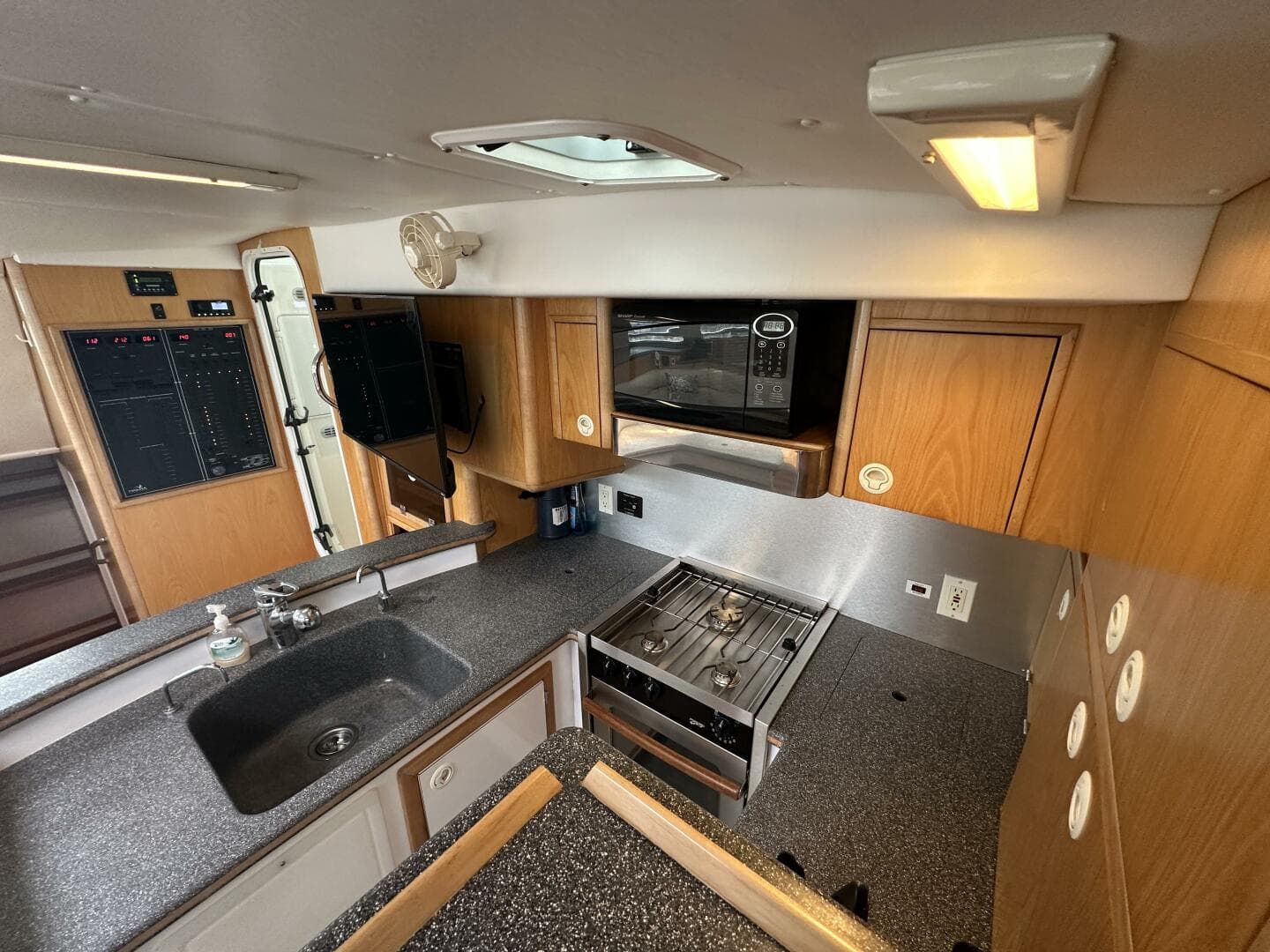 2007 Manta 44 Power Cat 'Lah De Dah' - Galley