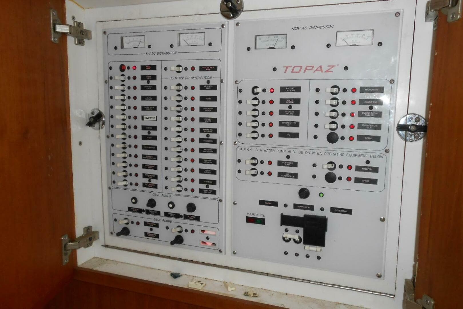 2004 Topaz 32 Express