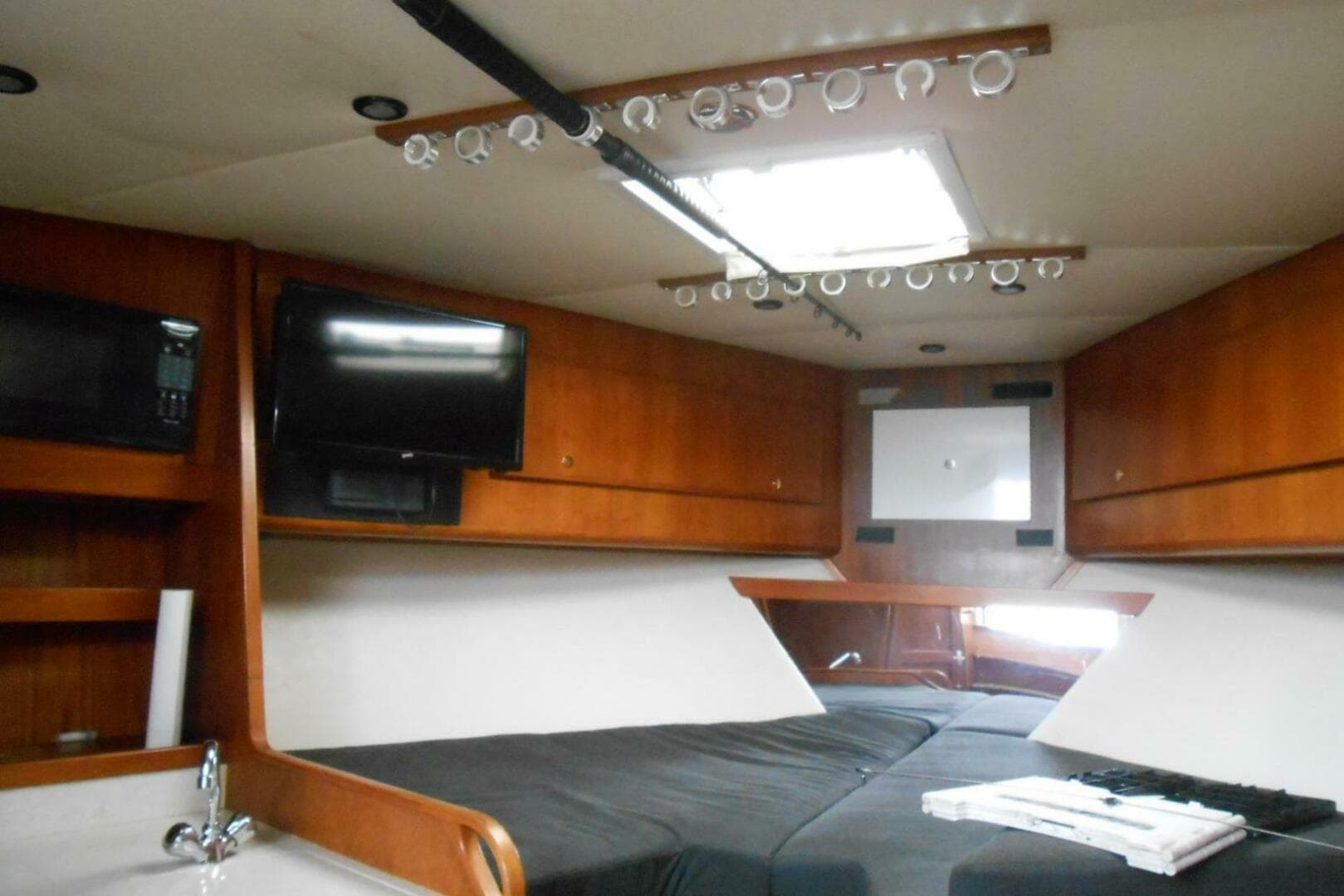 2004 Topaz 32 Express