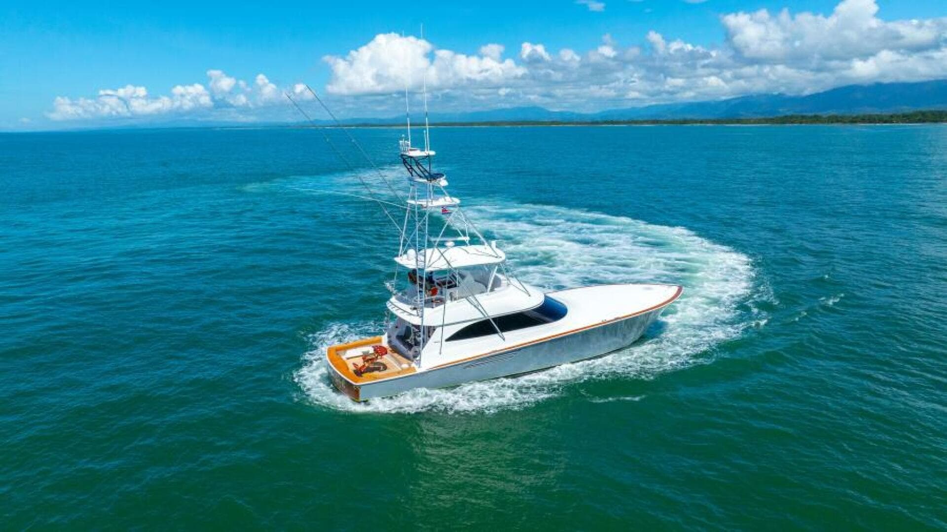 2017 62 Viking Convertible - Offensive