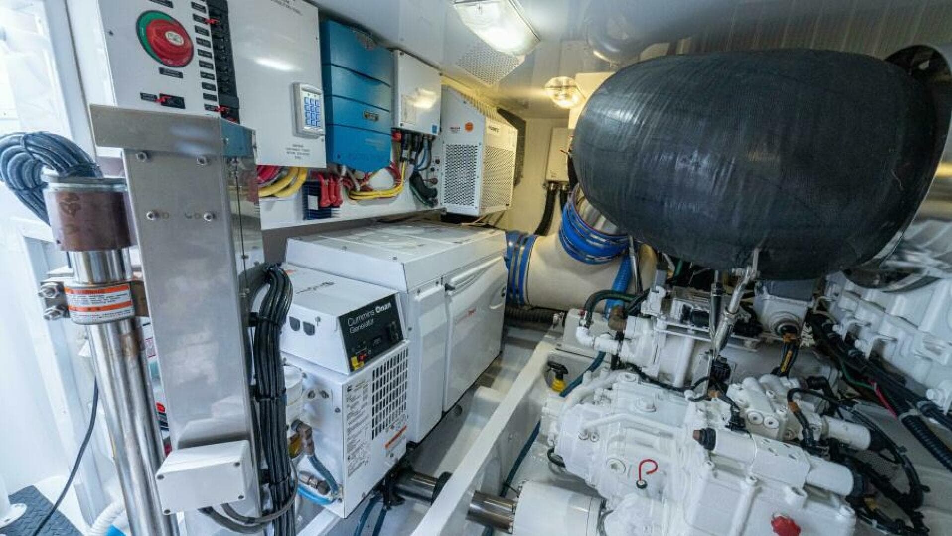 2017 62 Viking Convertible - Offensive