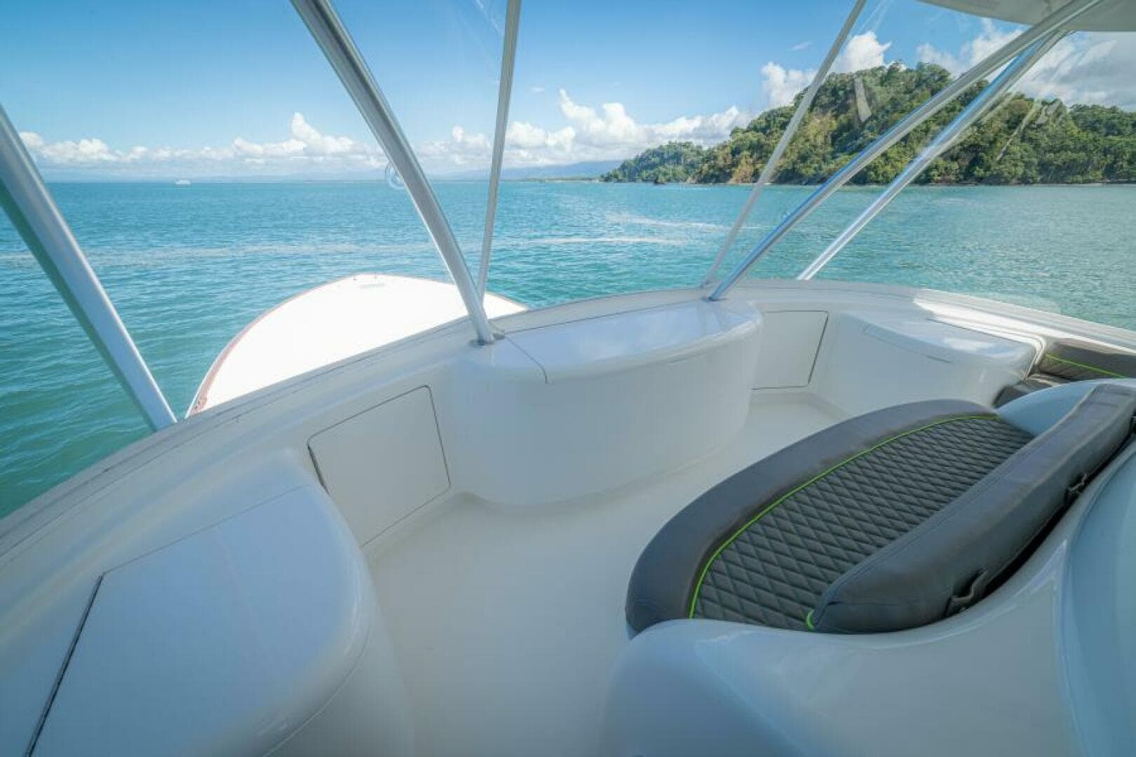 2017 62 Viking Convertible - Offensive