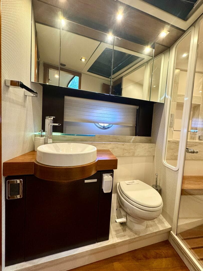 2017 Tiara Yachts 53 Coupe