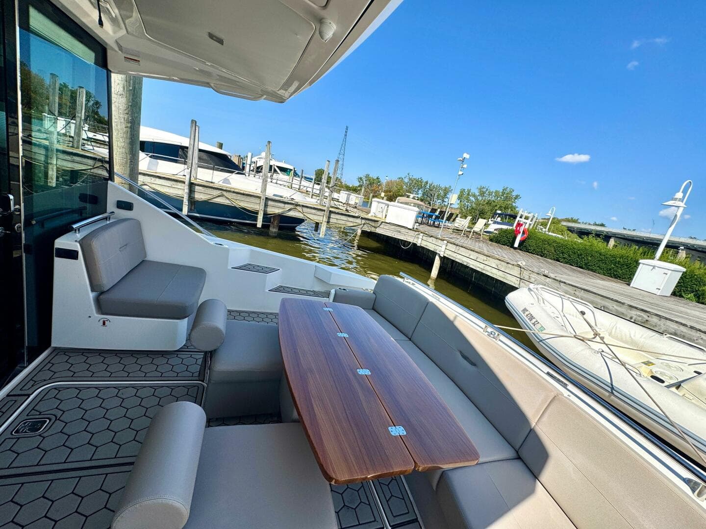 2017 Tiara Yachts 53 Coupe