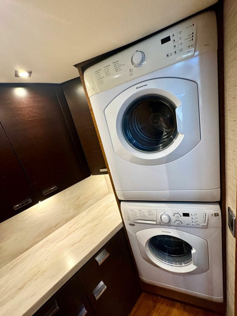 2017 Tiara Yachts 53 Coupe