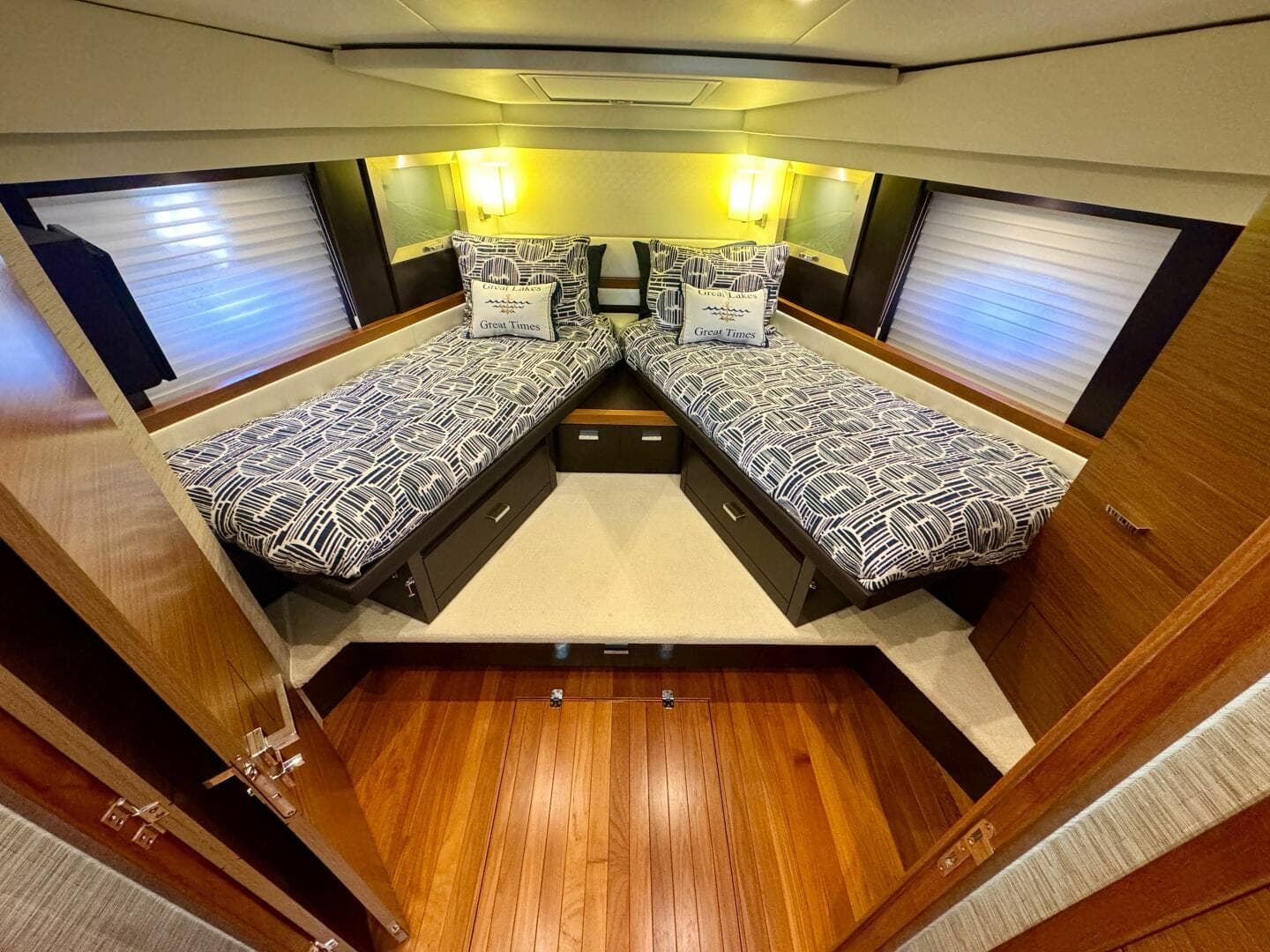 2017 Tiara Yachts 53 Coupe