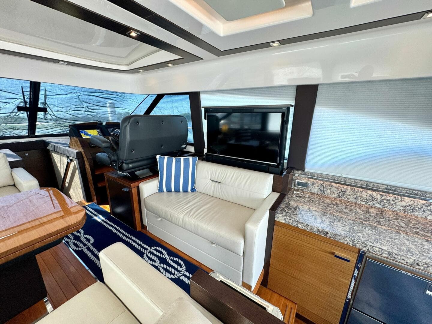 2017 Tiara Yachts 53 Coupe