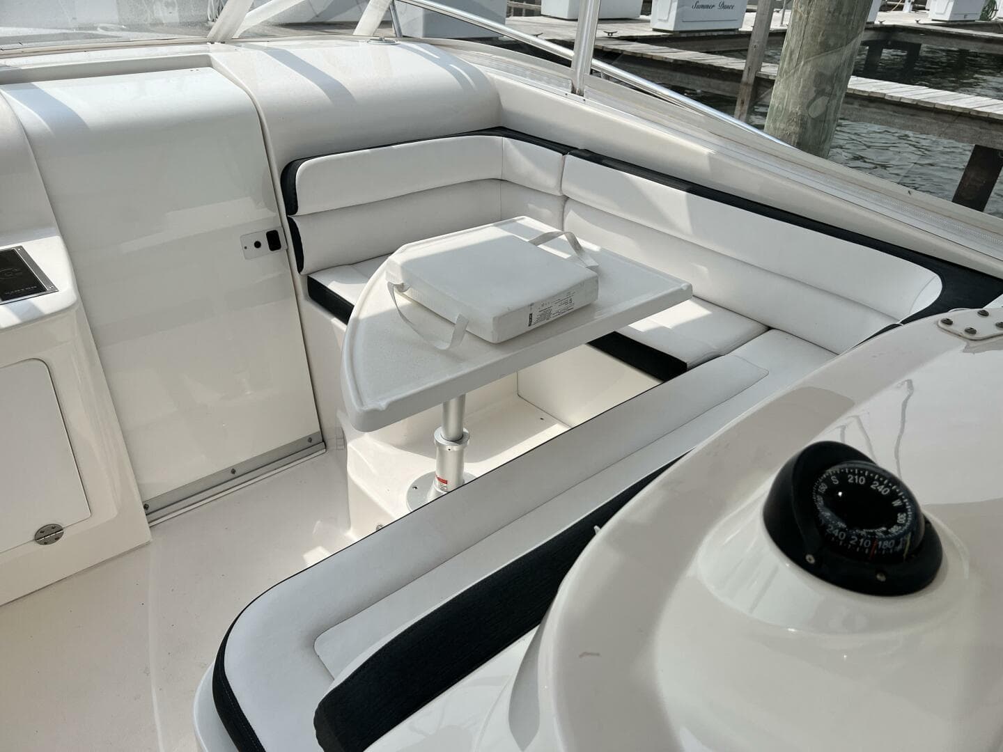2012 Everglades 350 LX