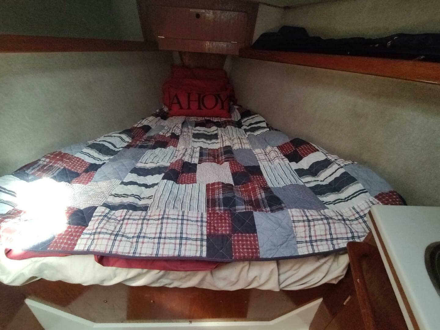 1987 Hunter 37 Legend