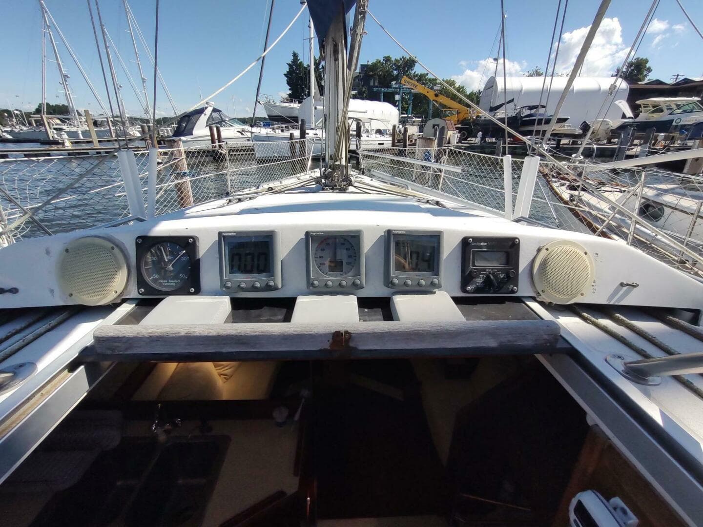 1987 Hunter 37 Legend