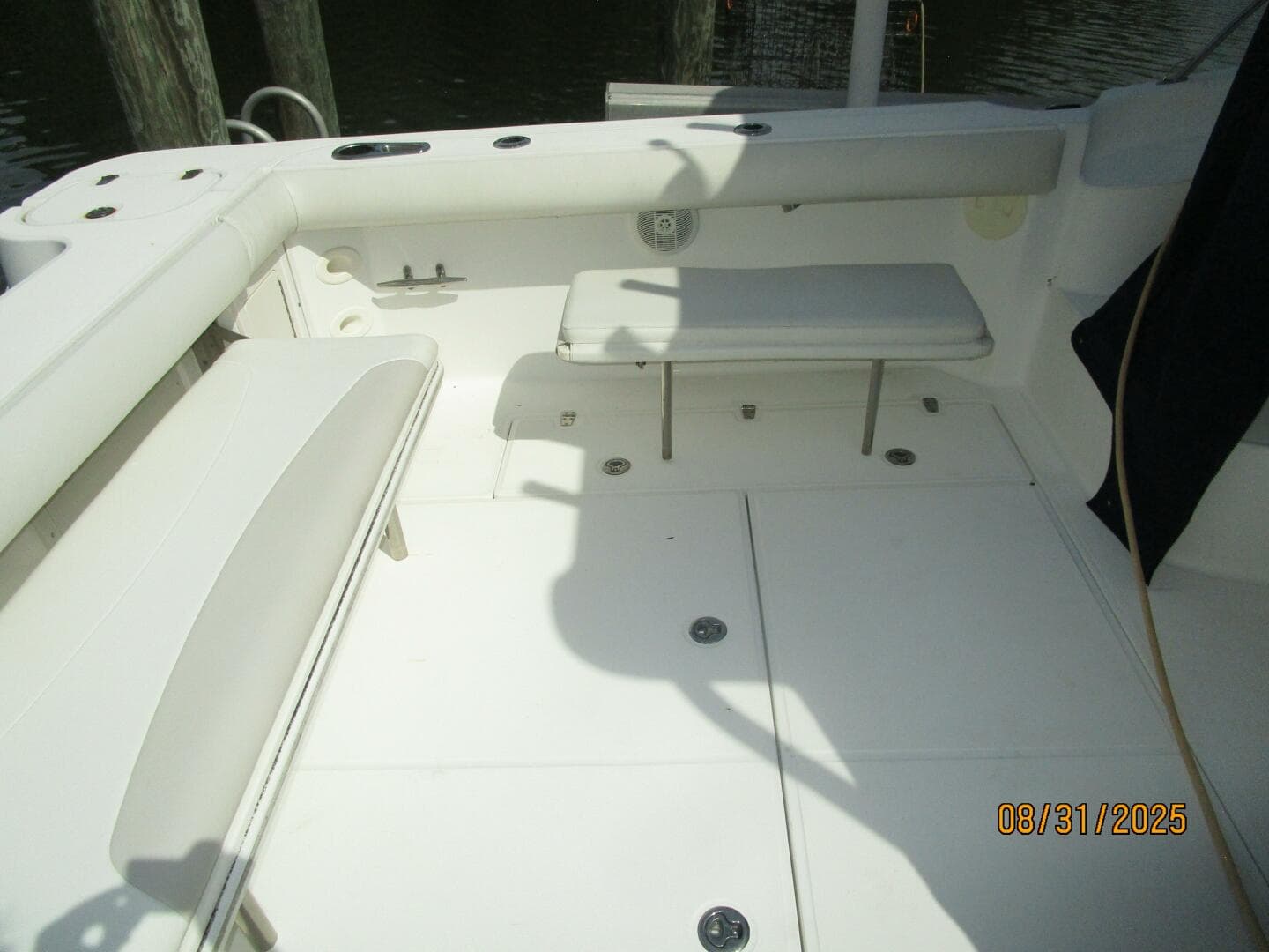 31' Boston Whaler cockpit port