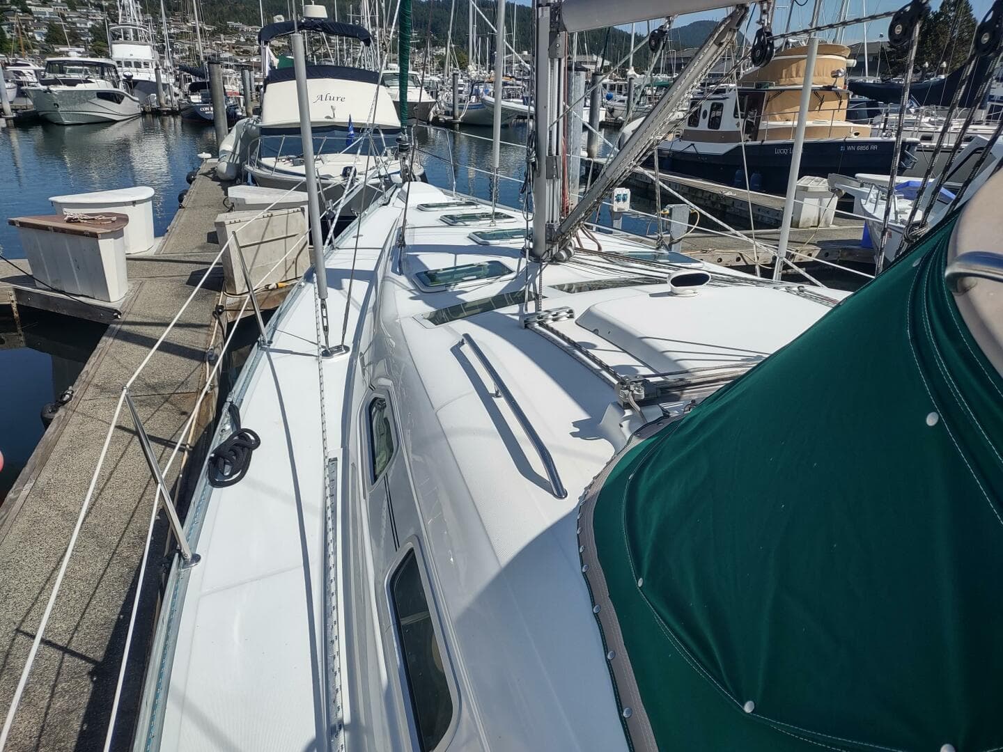 2004 Beneteau 393