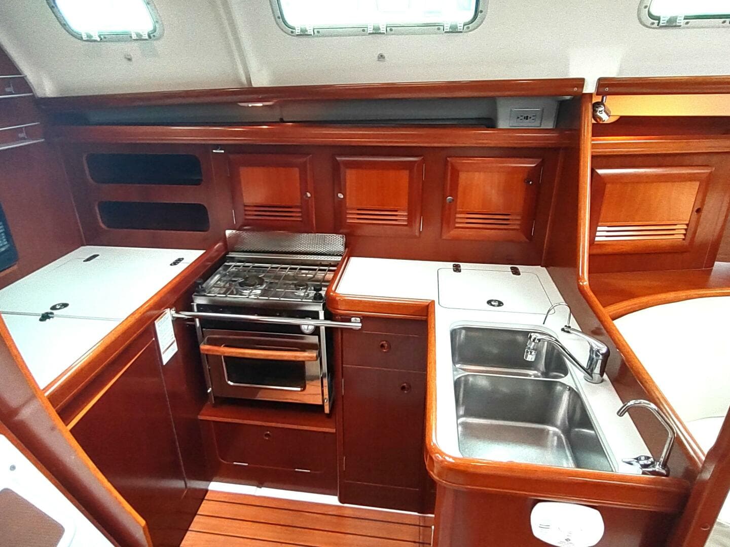 2004 Beneteau 393