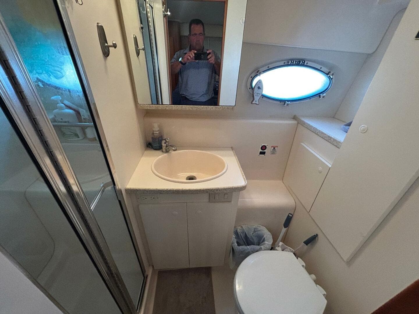 2000 Silverton 352 Motor Yacht