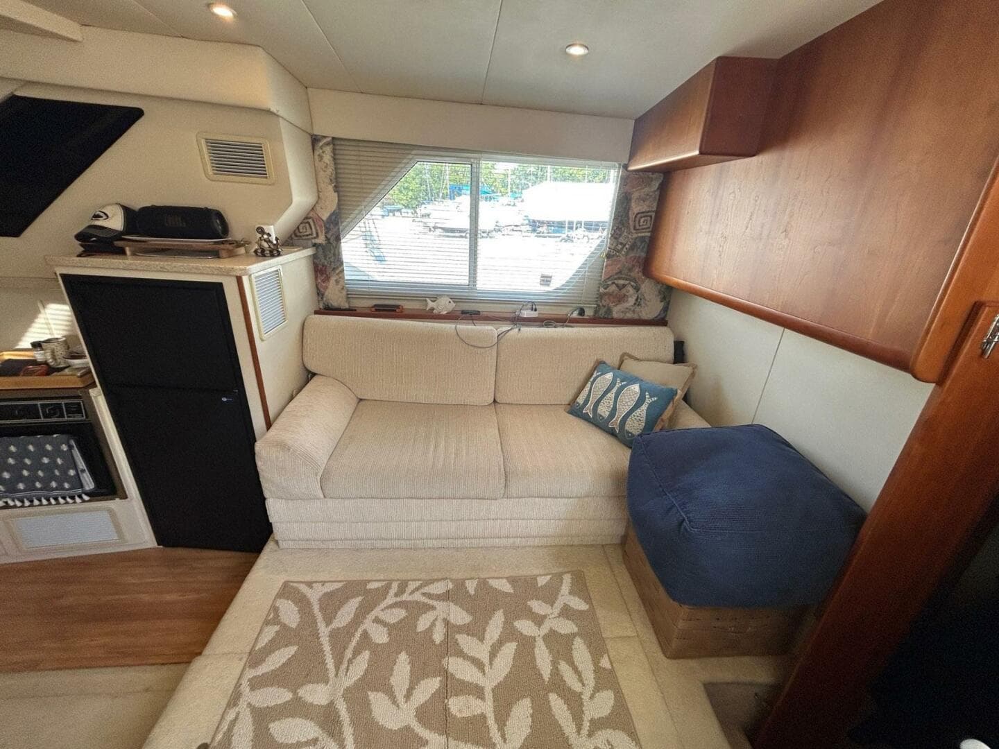 2000 Silverton 352 Motor Yacht