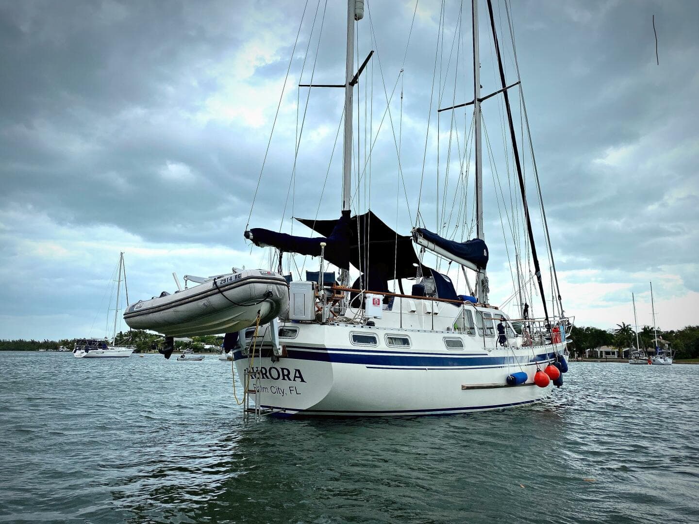 40' Nauticat starboard aft profile1