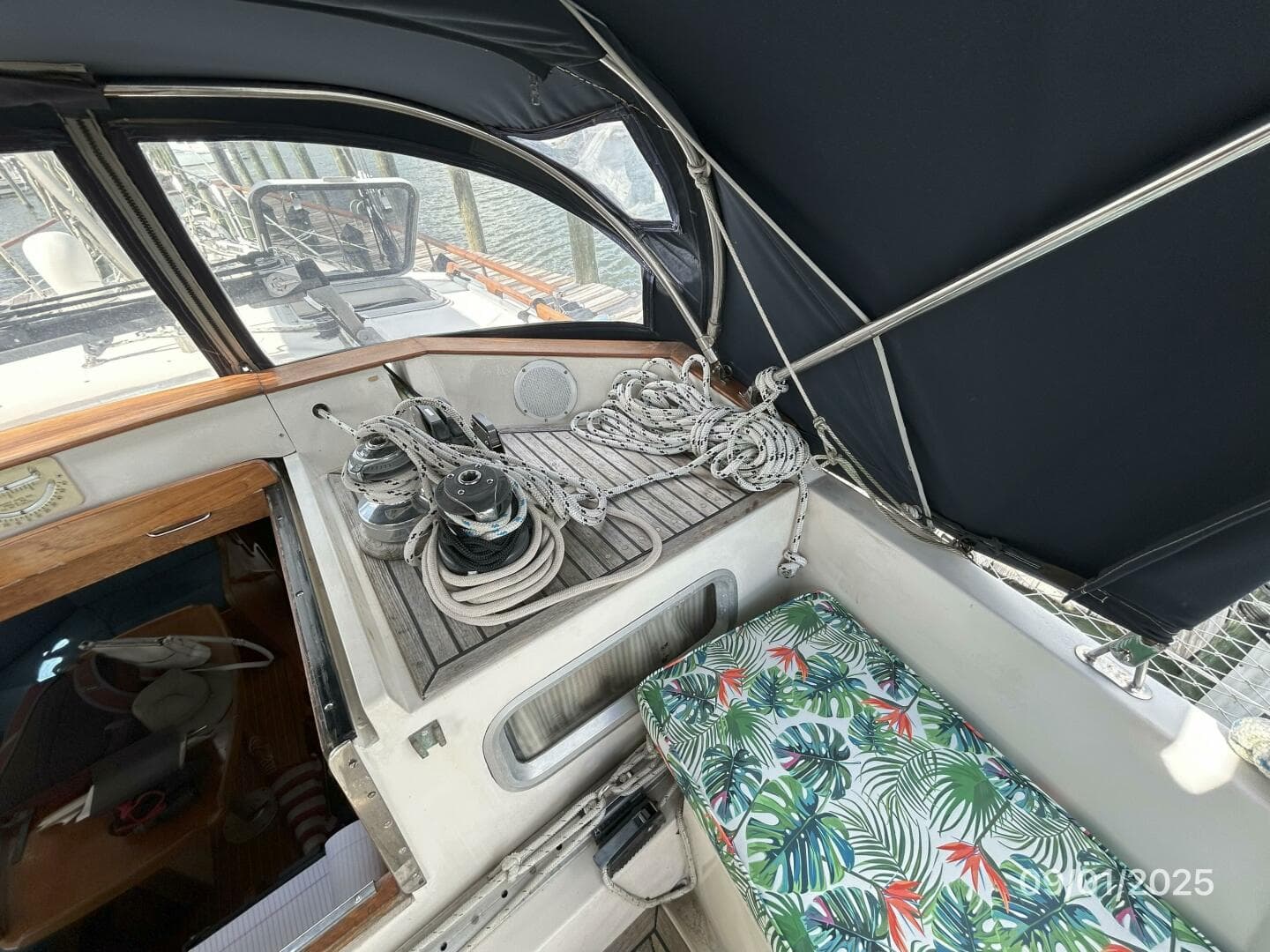 40' Nauticat cockpit starboard forward