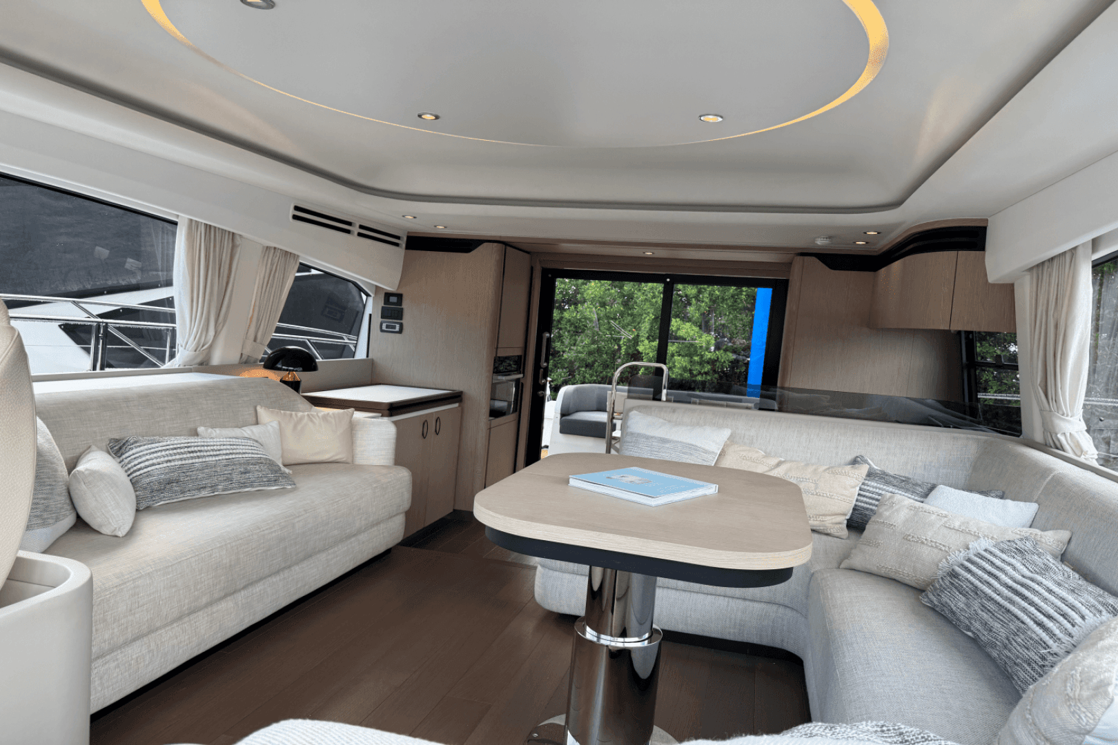 2023 Azimut 53 FLY