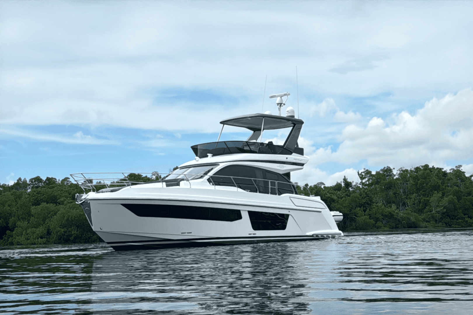 2023 Azimut 53 FLY