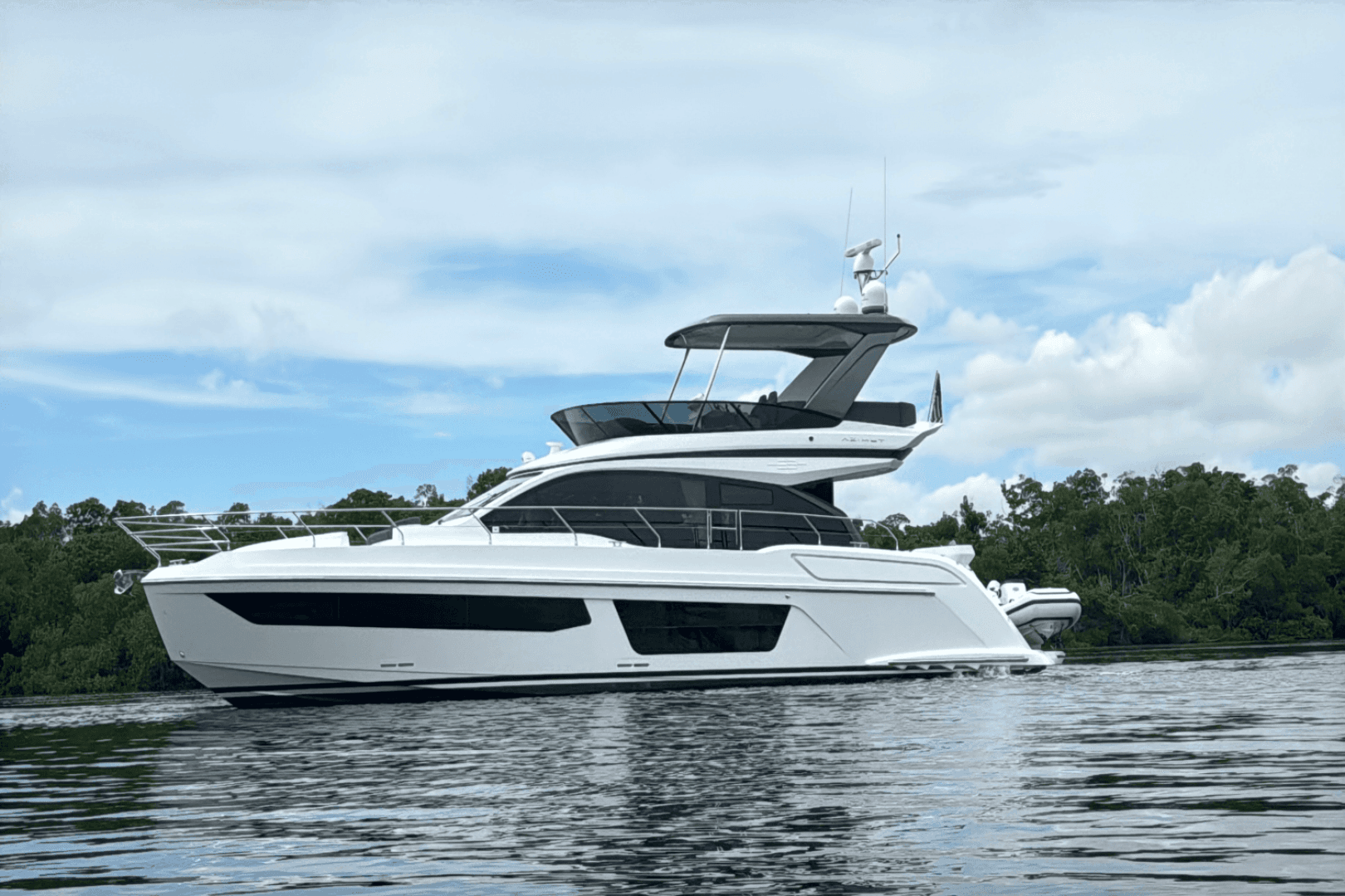2023 Azimut 53 FLY