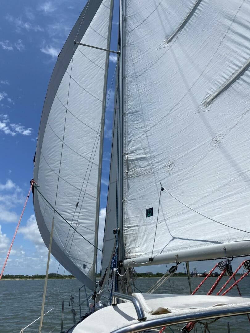 1982 Cape Dory 30