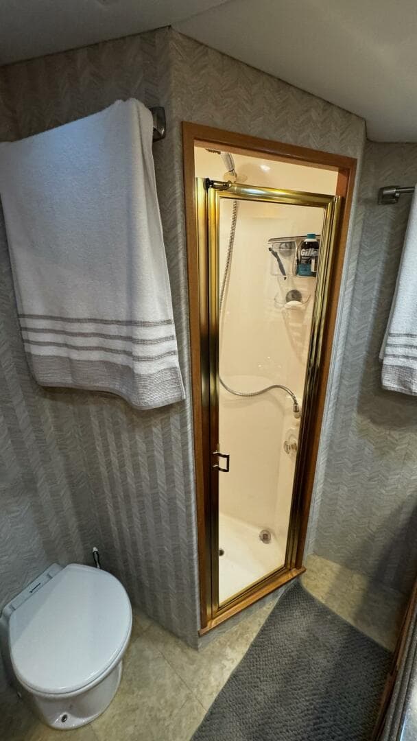 2002 Cavileer 48 Flybridge Sportfisherman