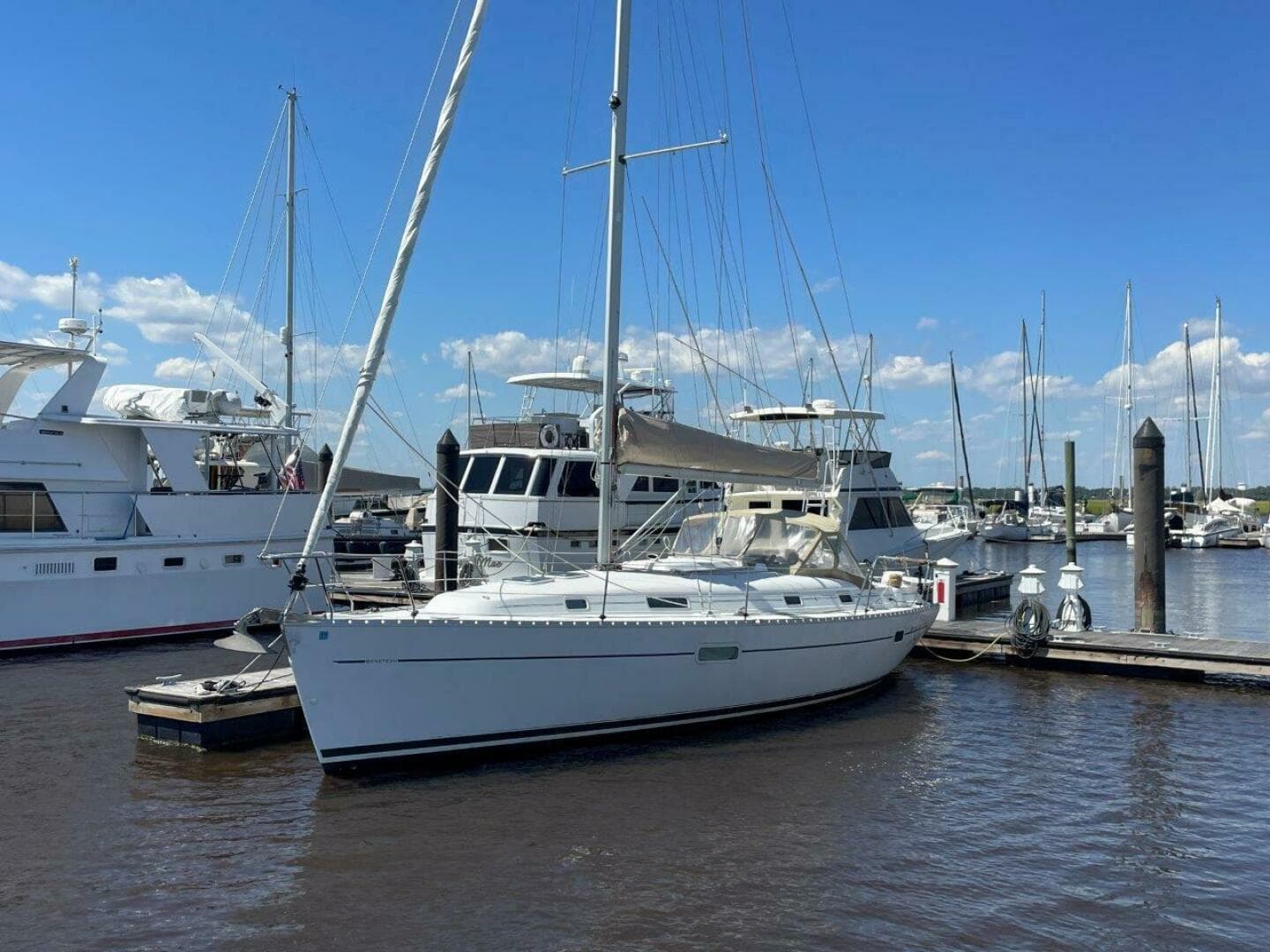 2001 Beneteau 361
