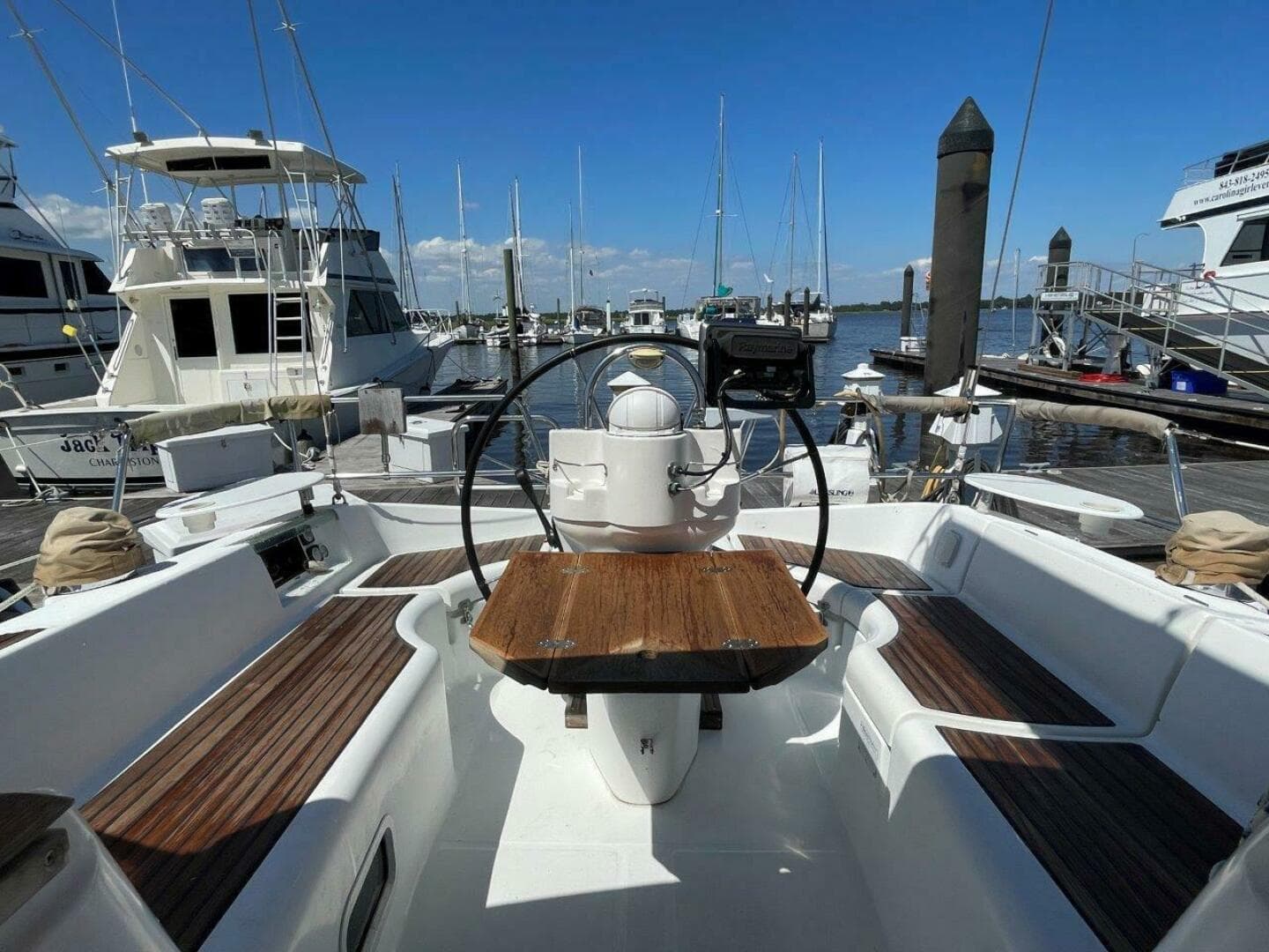 2001 Beneteau 361