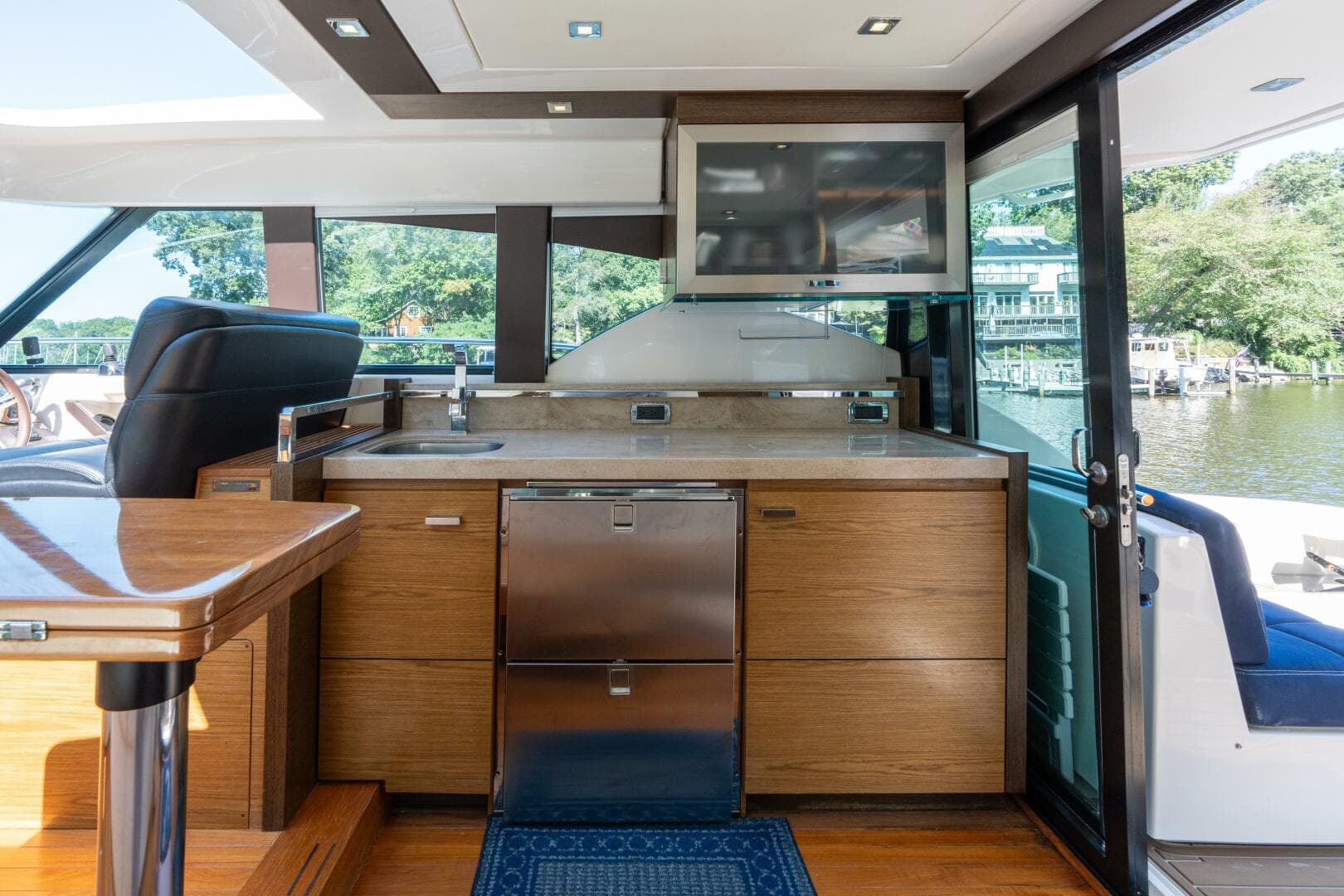 2015 Tiara Yachts 44 Coupe