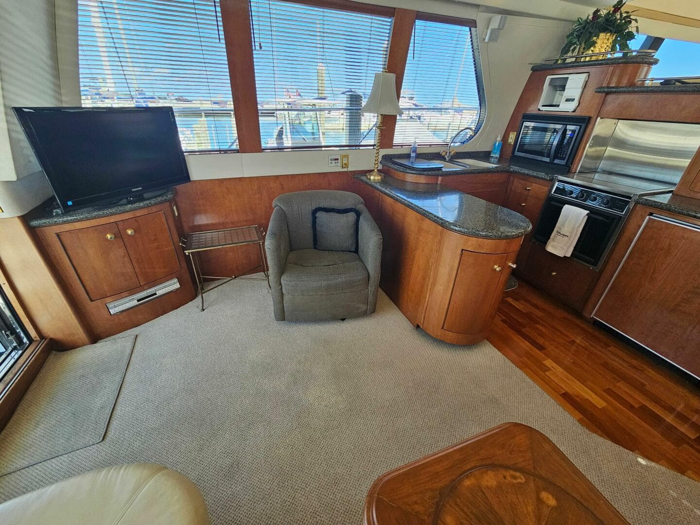 1999 Carver 530 Voyager Pilothouse