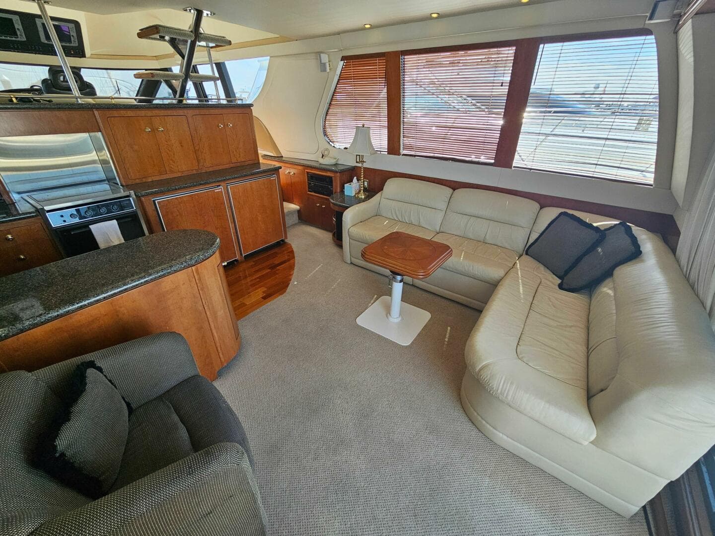 1999 Carver 530 Voyager Pilothouse