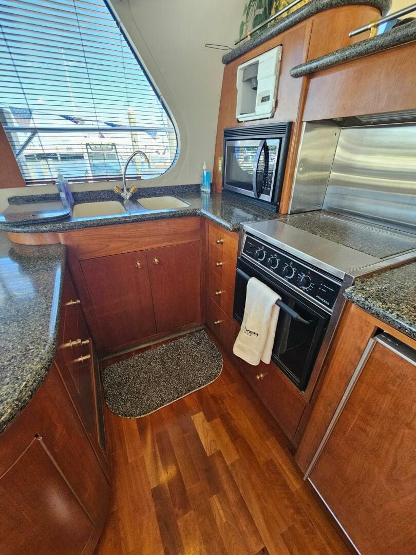 1999 Carver 530 Voyager Pilothouse