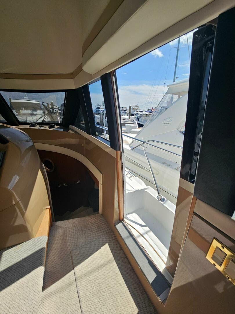 1999 Carver 530 Voyager Pilothouse
