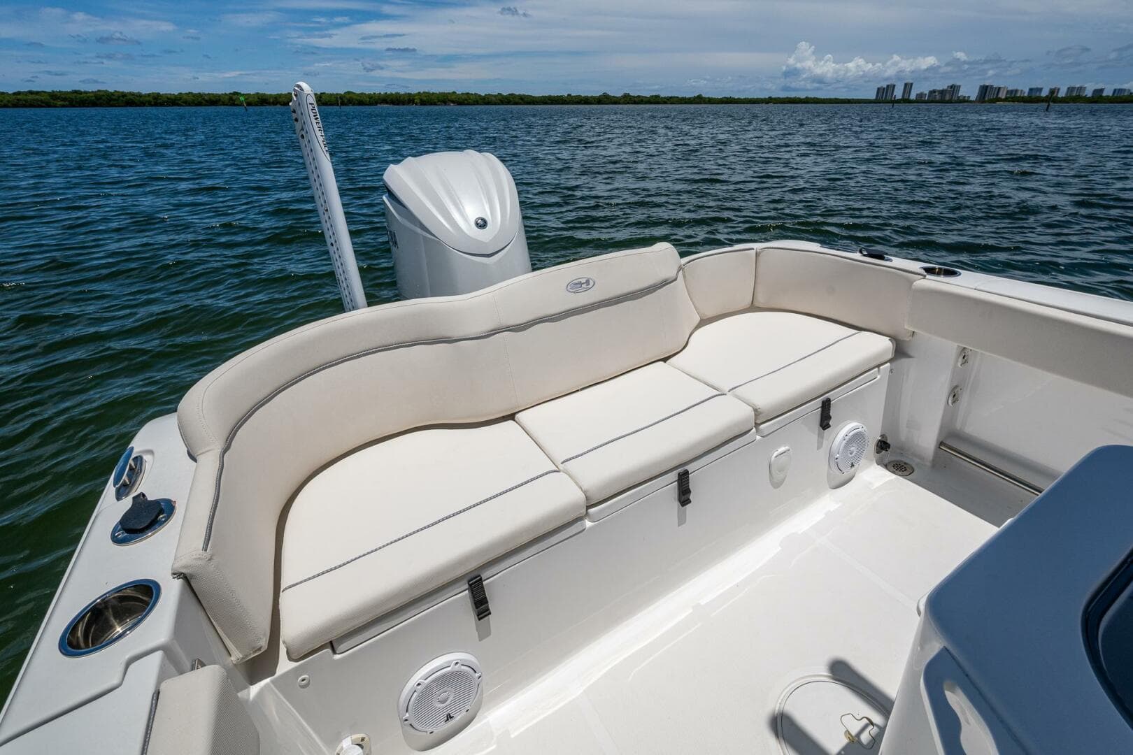 2024 Sea Hunt 239 SE