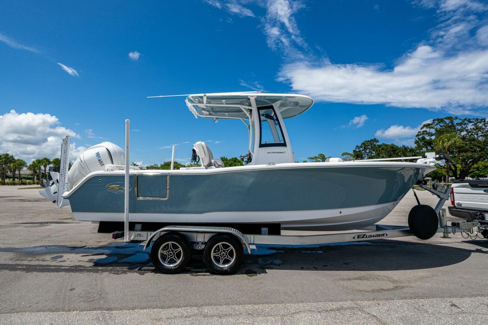 2024 Sea Hunt 239 SE