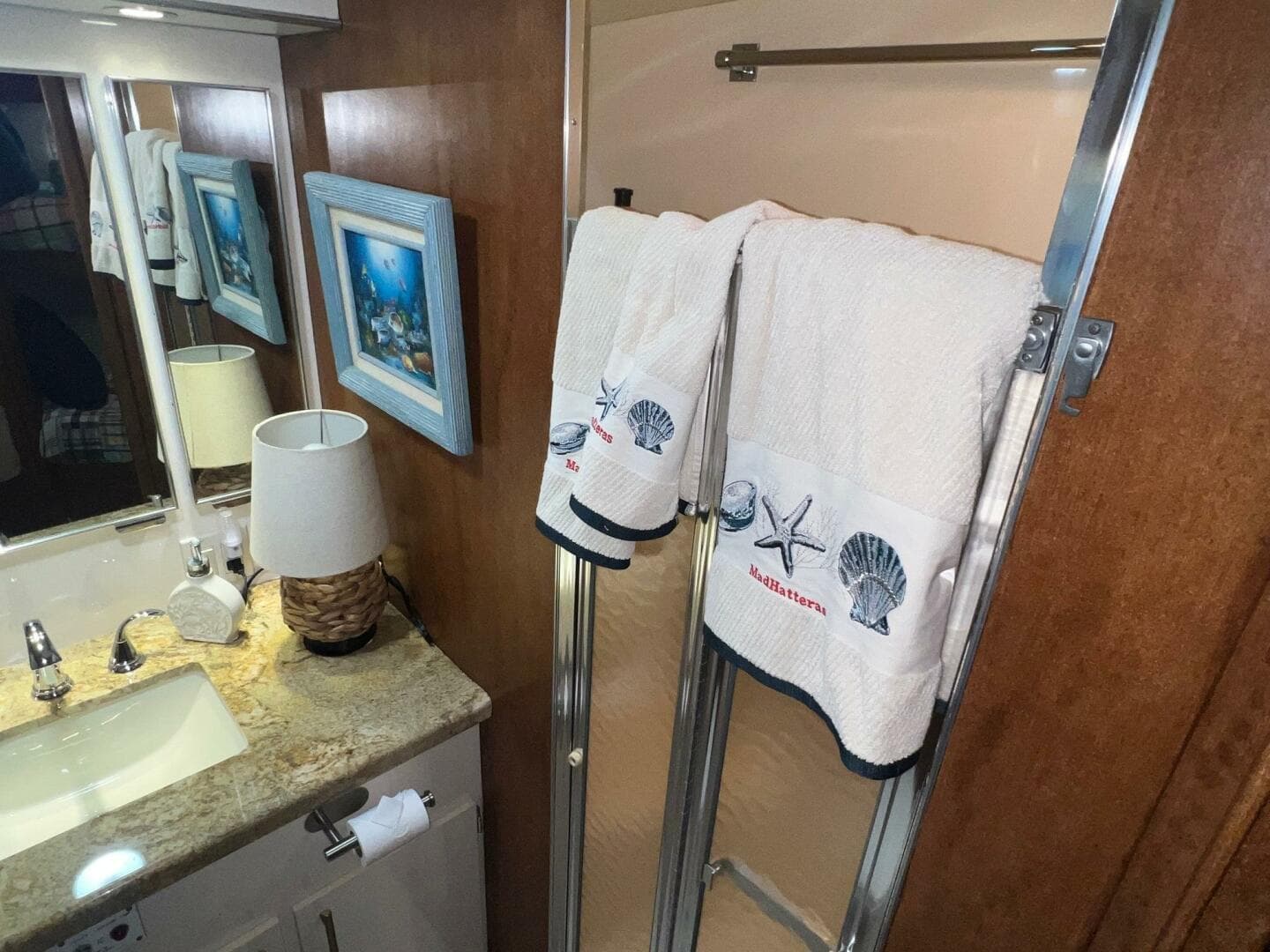 1988 Hatteras Motor Yacht