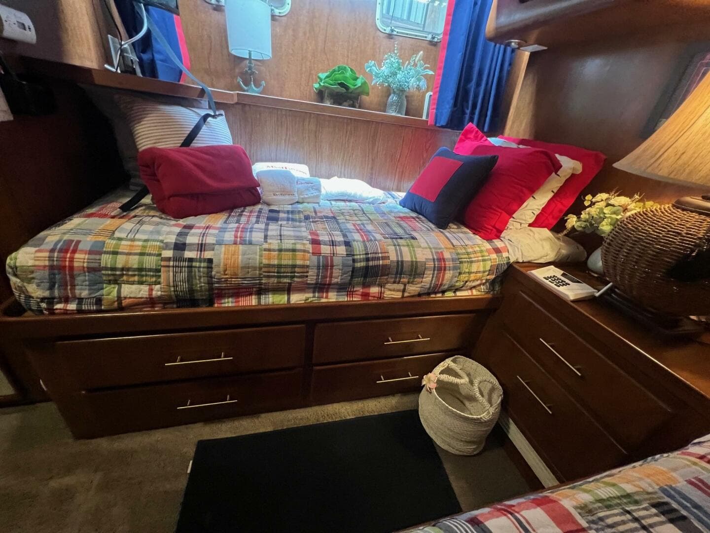 1988 Hatteras Motor Yacht