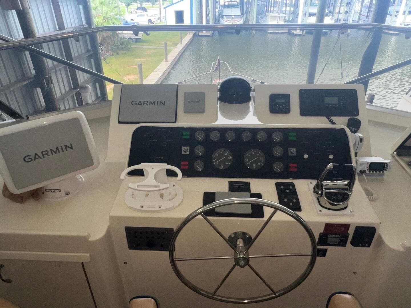 1988 Hatteras Motor Yacht