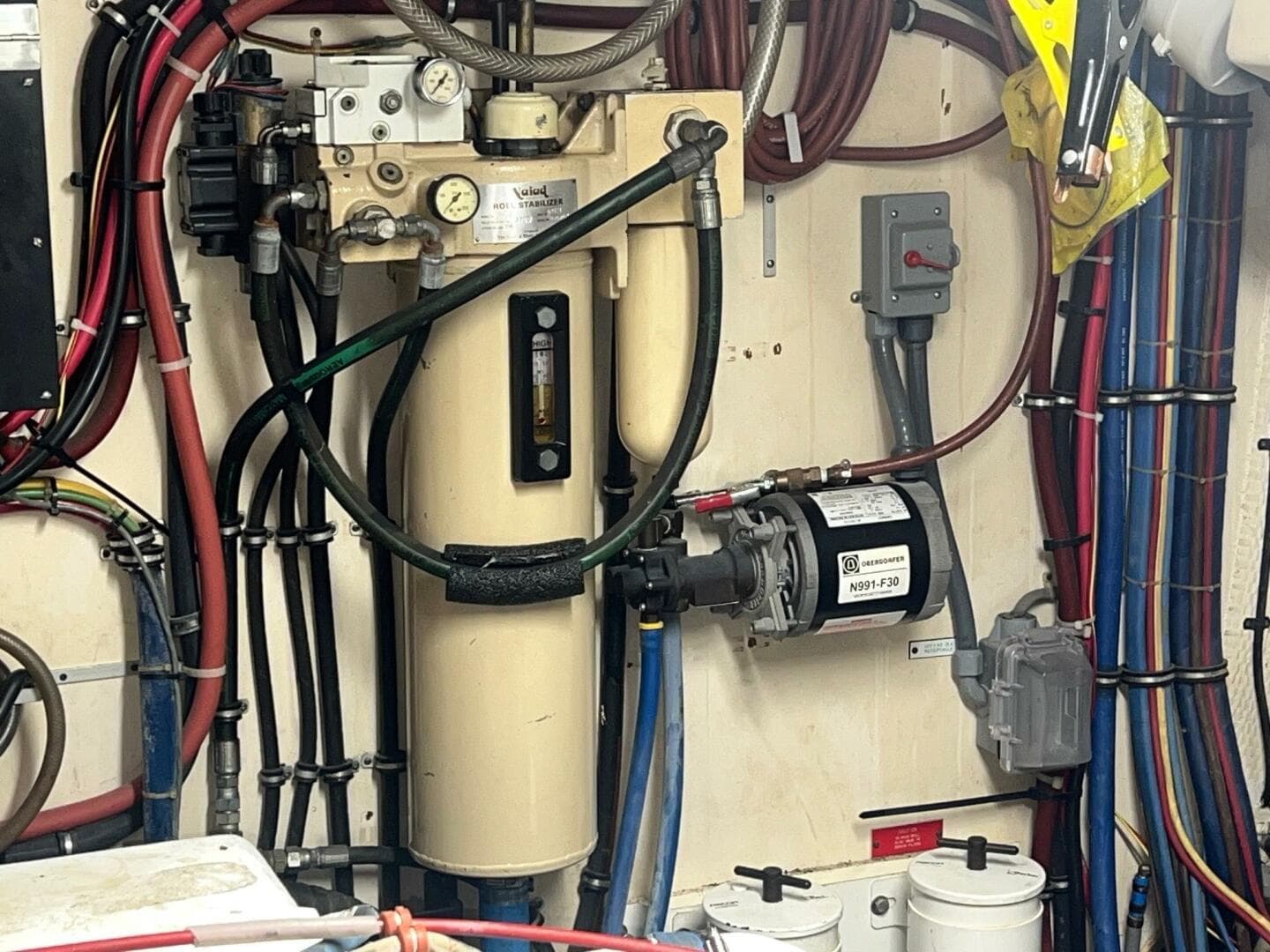 1988 Hatteras Motor Yacht