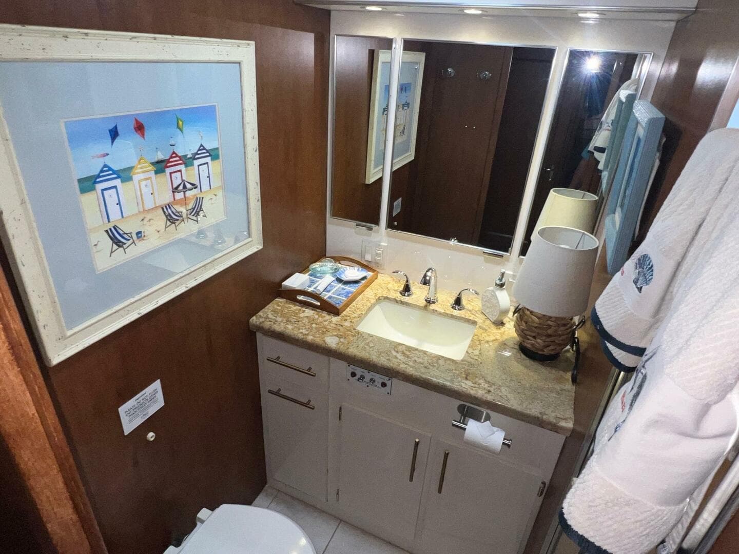 1988 Hatteras Motor Yacht