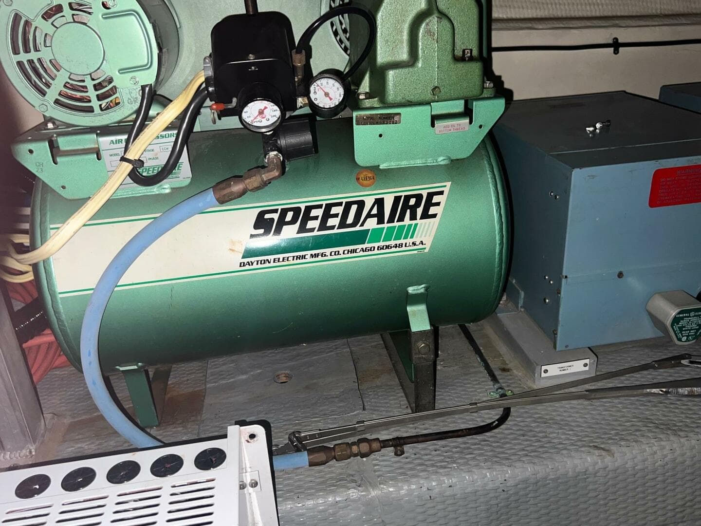 1988 Hatteras Motor Yacht