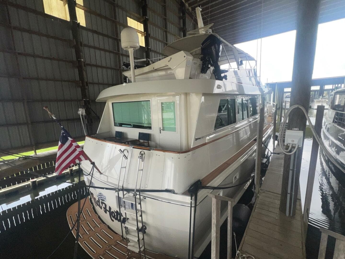 1988 Hatteras Motor Yacht